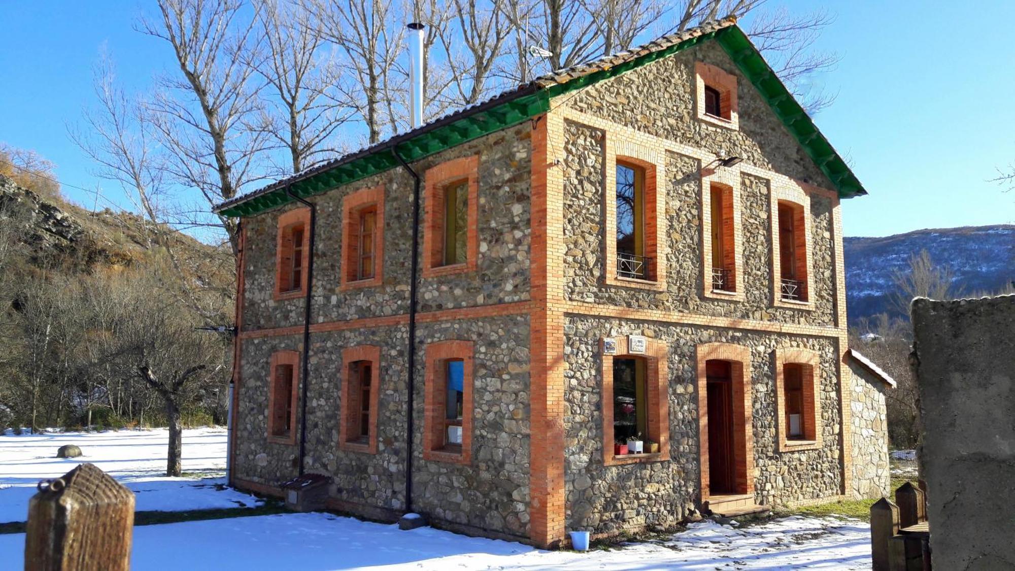 El Refugio De Valporquero Villa Vegacervera Exterior photo